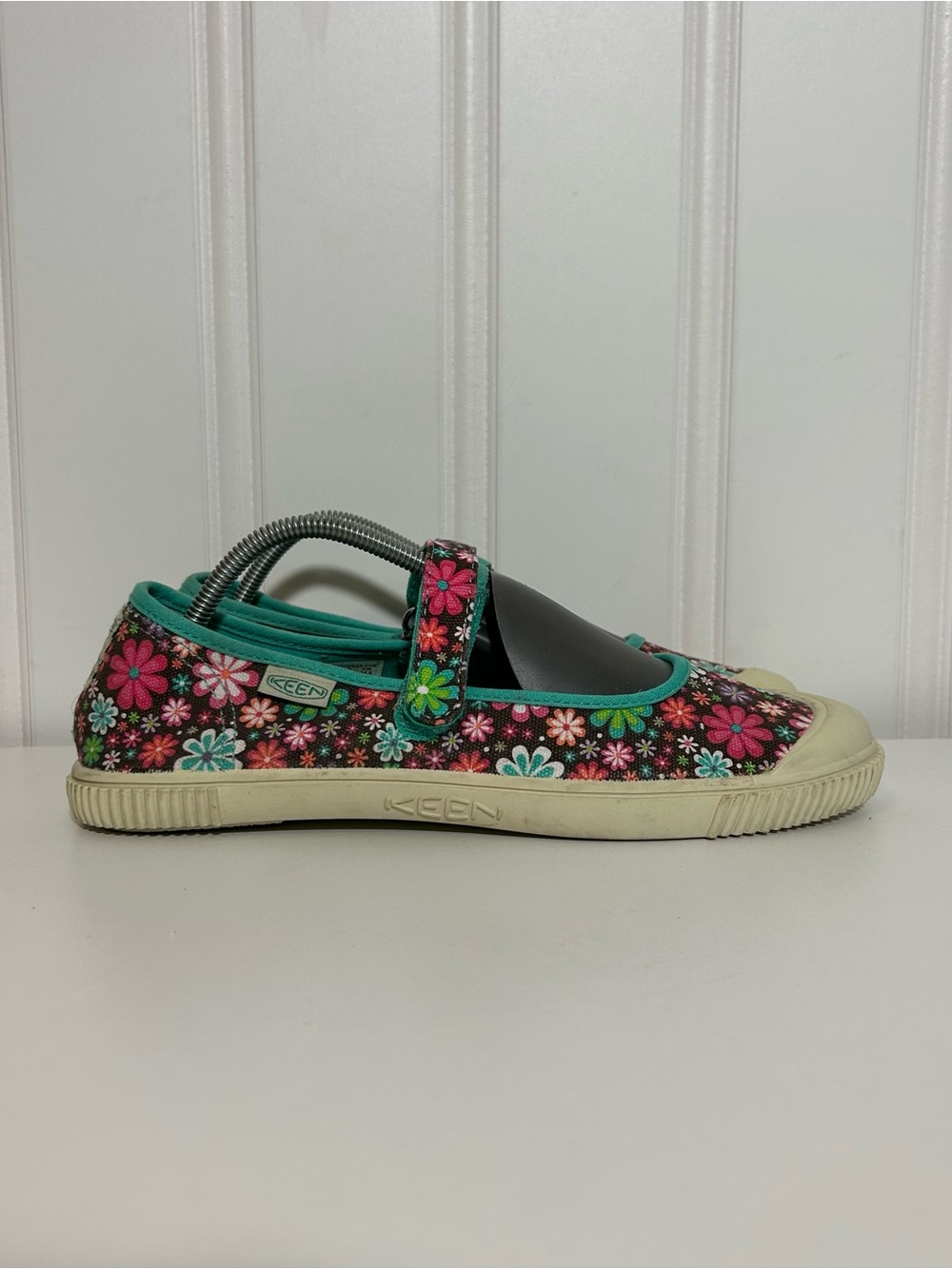 Keen Floral Mary Jane in Black with Teal Trim